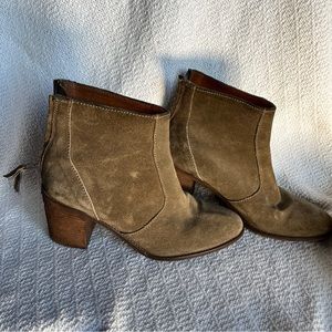 Madewell Leather Suede Chunky Heel Booties with zipper back Size 8